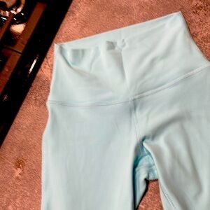 Align Lululemon leggings 25” size 2